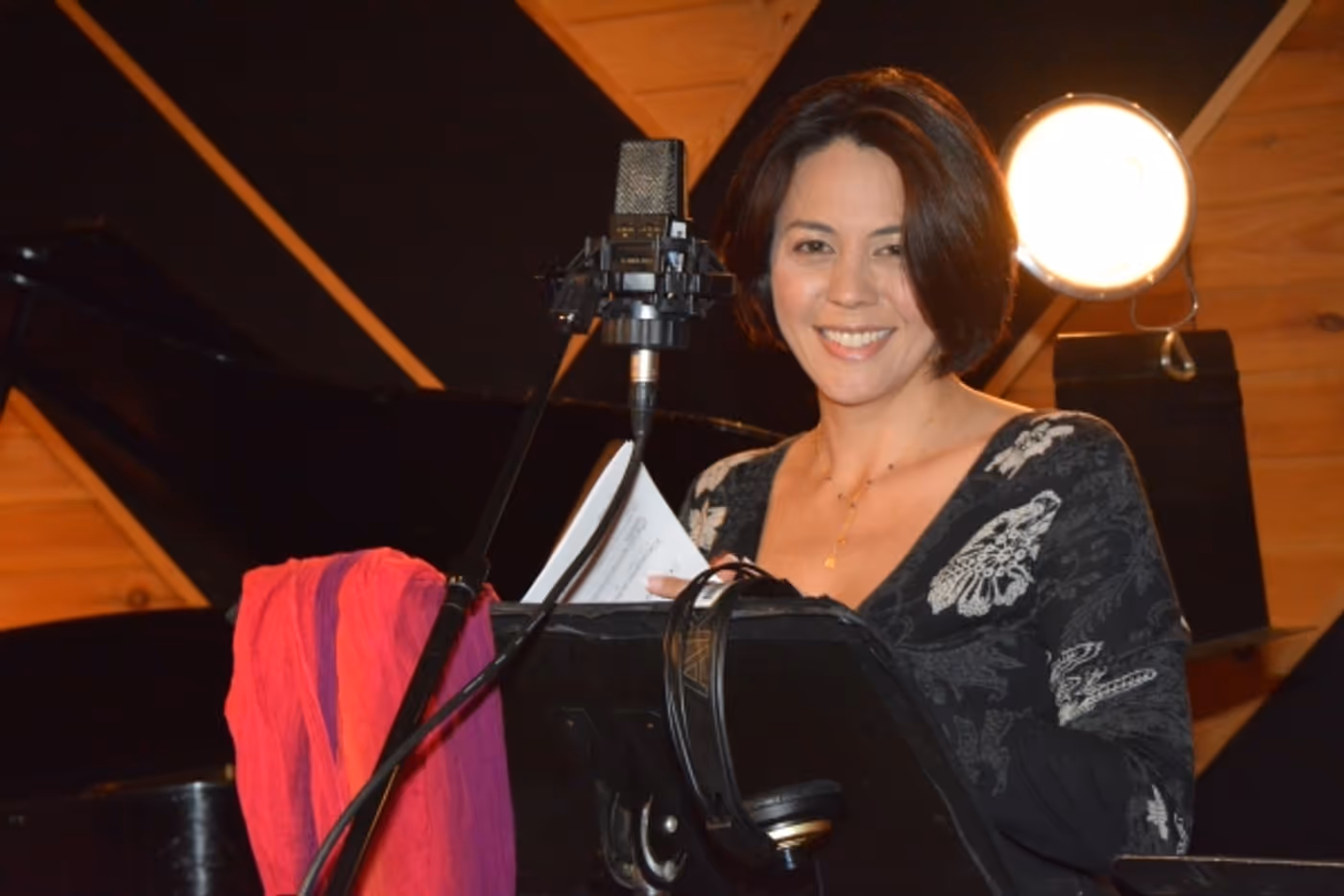 Exclusive Photo Coverage: THE PHANTOM OF THE OPERA Cast Sings a Christmas Classic for Carols For A Cure Image