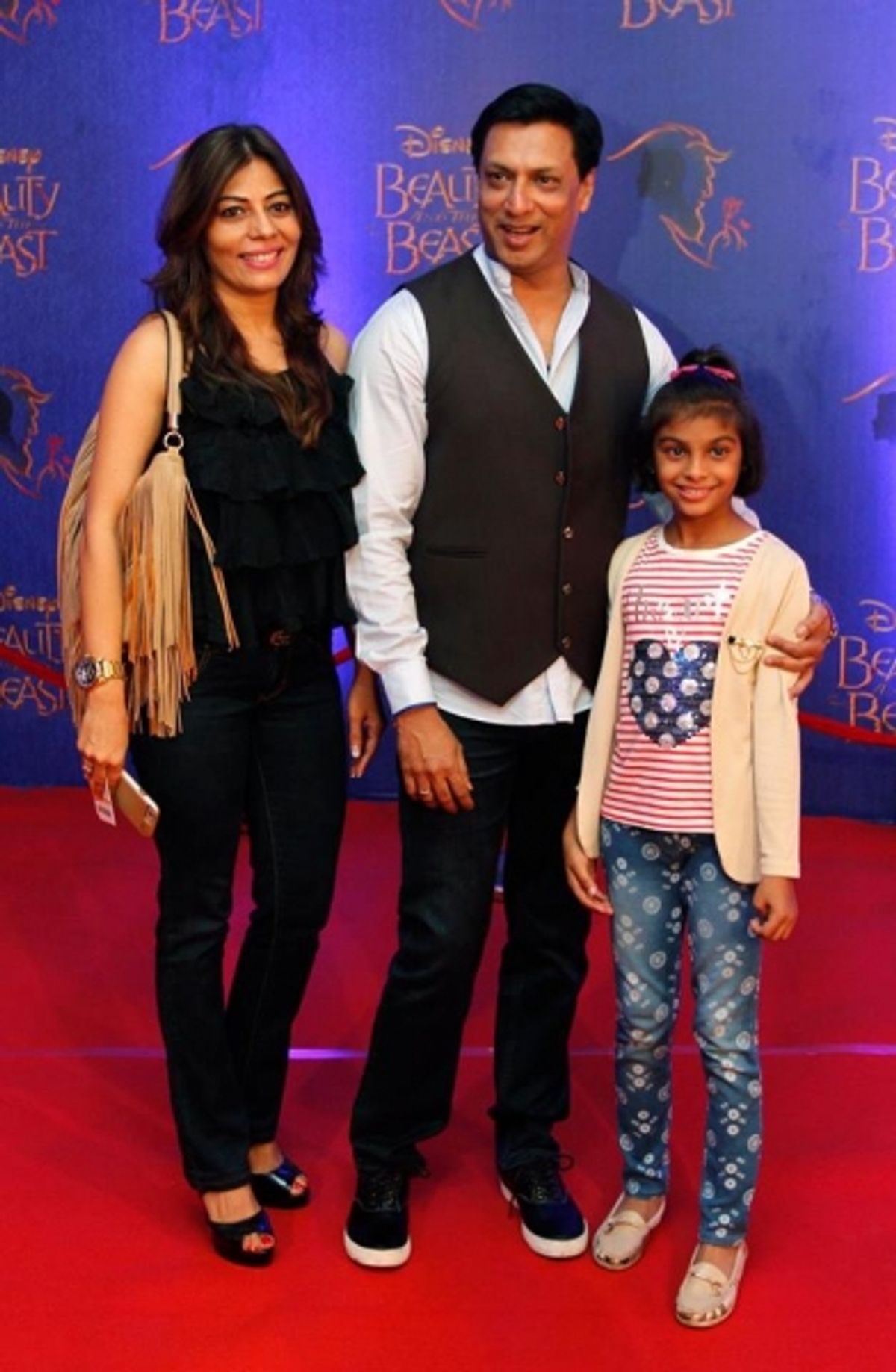  Madhur Bhandarkar With Wife Renu and Daughter at 