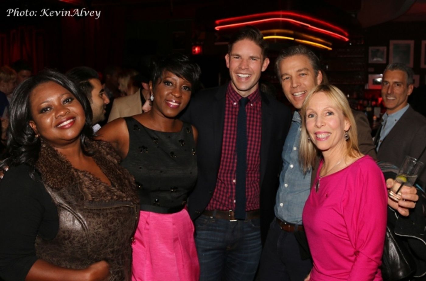Photo Flash: Laura Osnes, Corey Cott and More Join Frank DiLella in 'SHOW BIZ AFTER HOURS' at Birdland  Image