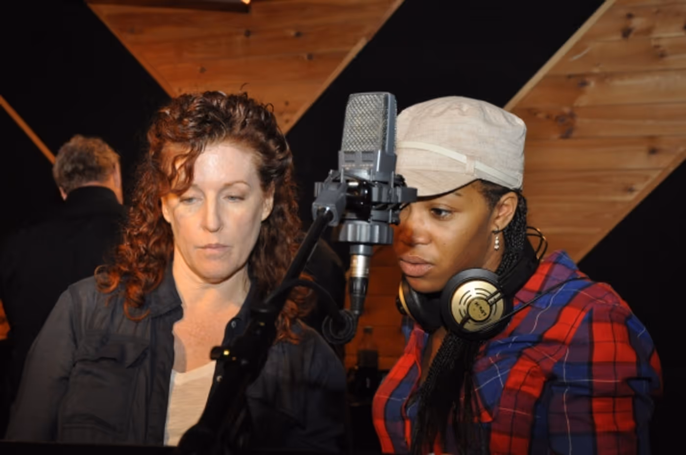 Exclusive Photo Coverage: Cast of AT THIS PERFORMANCE... Sings Carols For A Cure Image