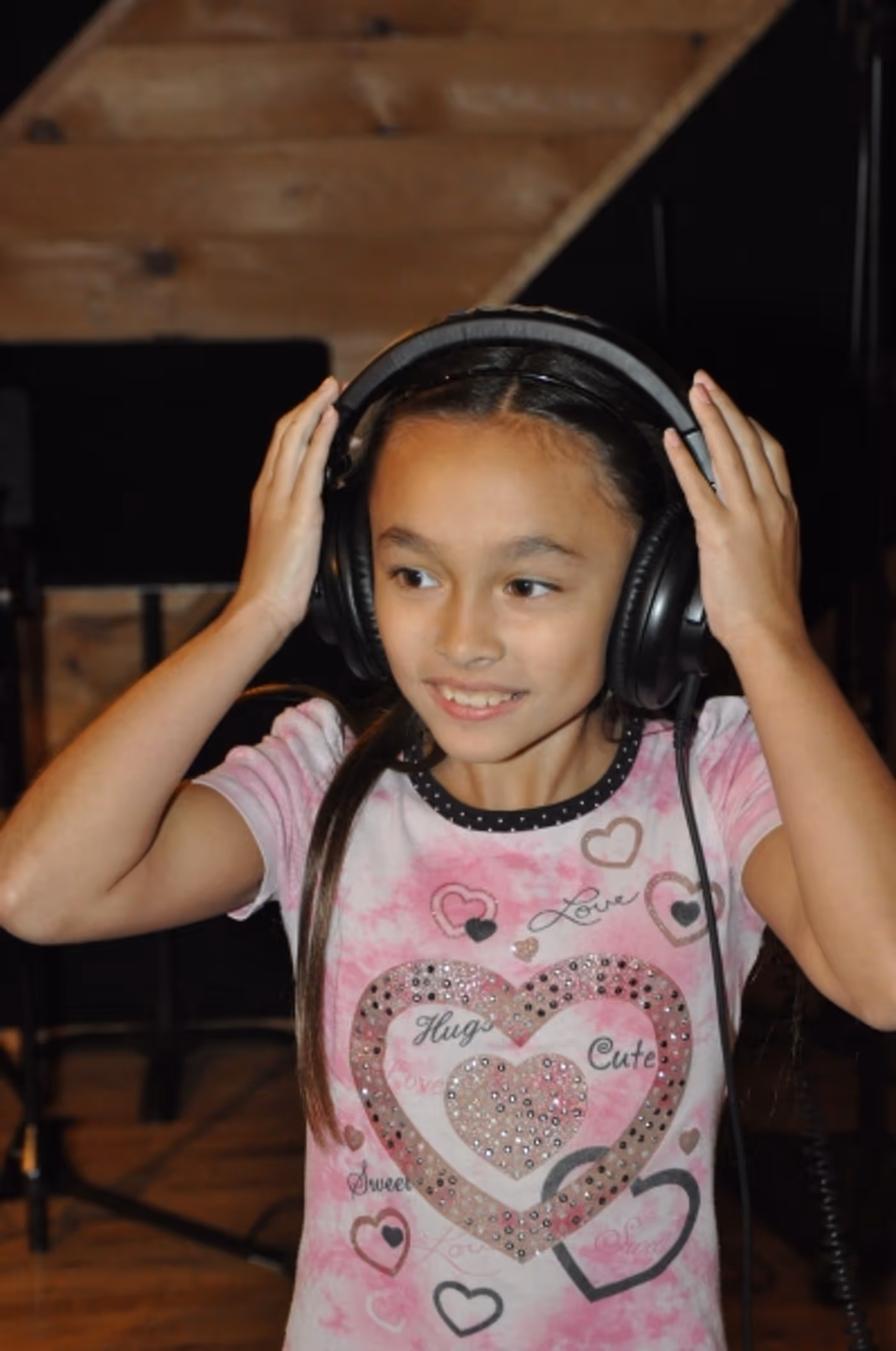 Exclusive Photo Coverage: LES MISERABLES Company Gathers in the Recording Studio for Carols For A Cure! Image