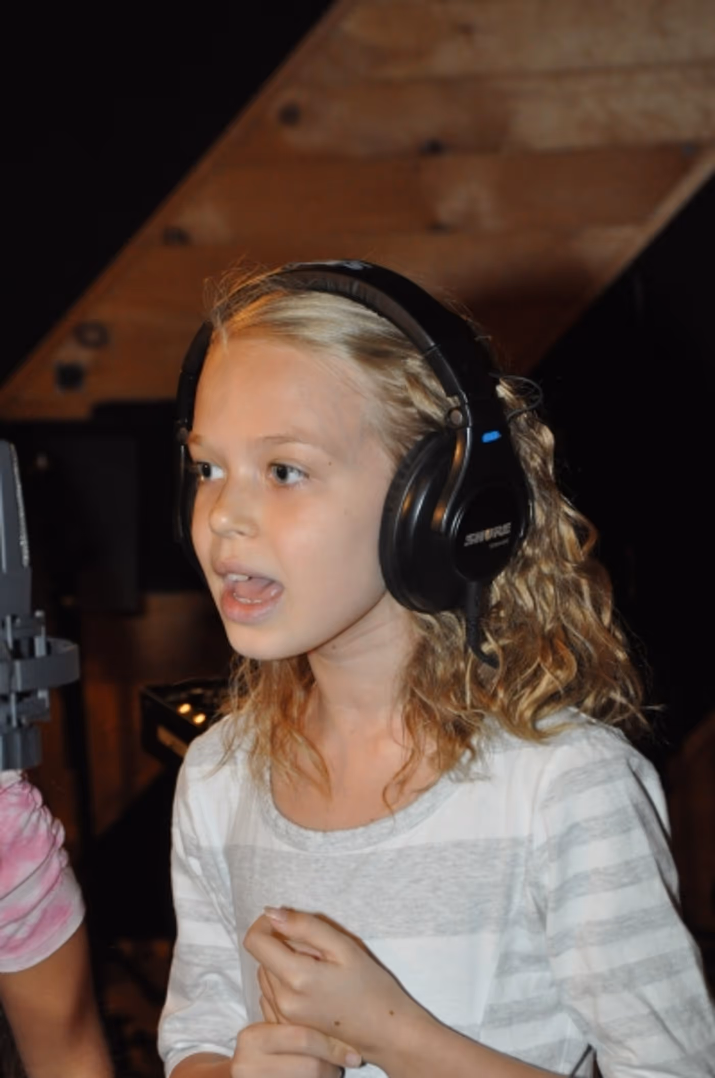 Exclusive Photo Coverage: LES MISERABLES Company Gathers in the Recording Studio for Carols For A Cure! Image
