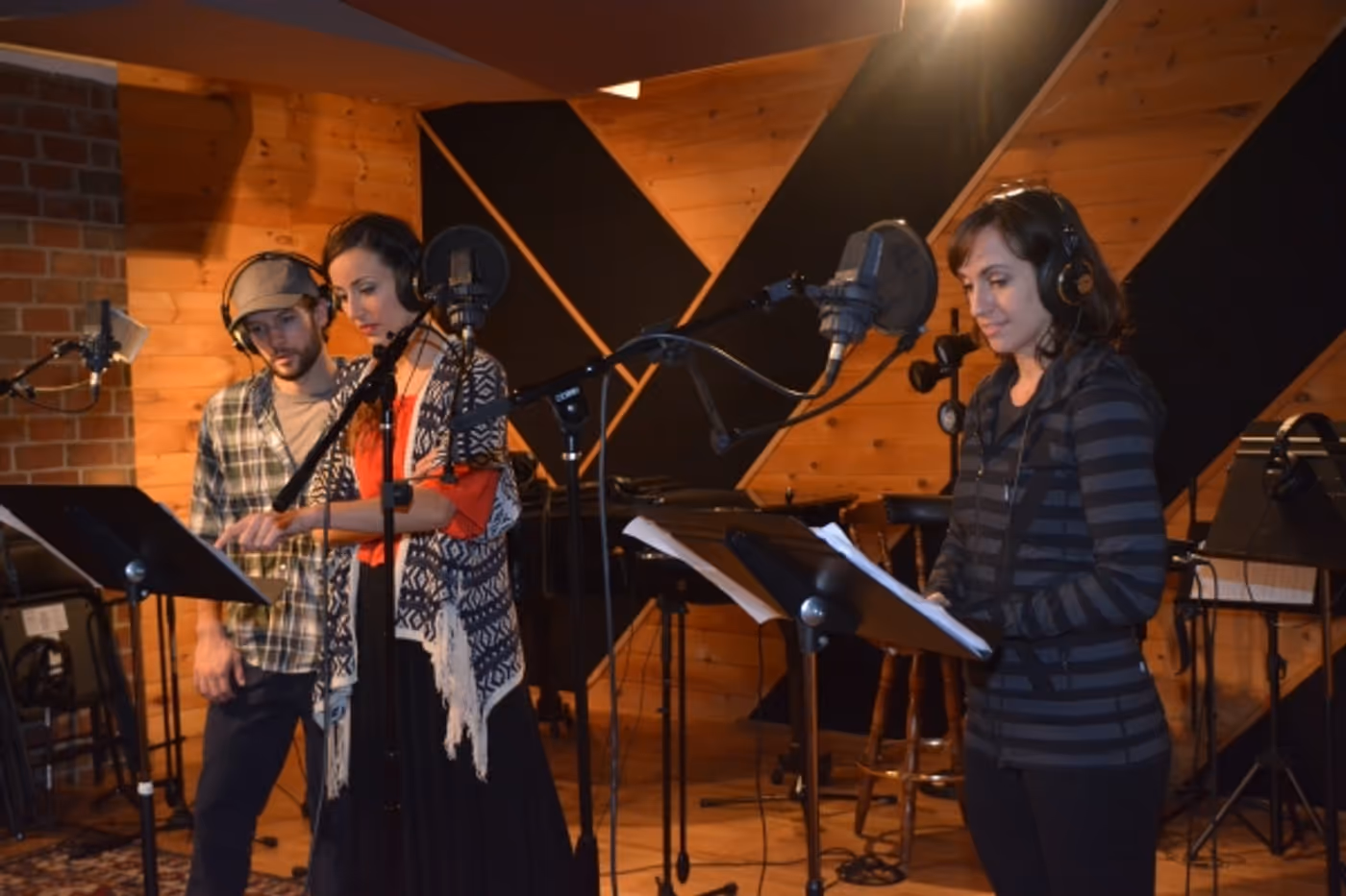 Exclusive Photo Coverage: SOMETHING ROTTEN! Cast Gives Carols For A Cure a Shakespearean Update Image
