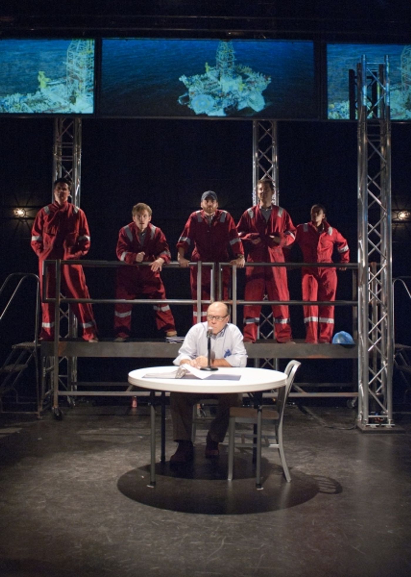 Photo Flash: First Look at TimeLine Theatre Company's SPILL  Image