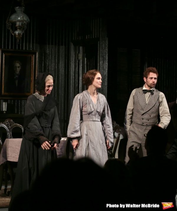  Judith Light, Keira Knightley and Matt Ryan  Photo