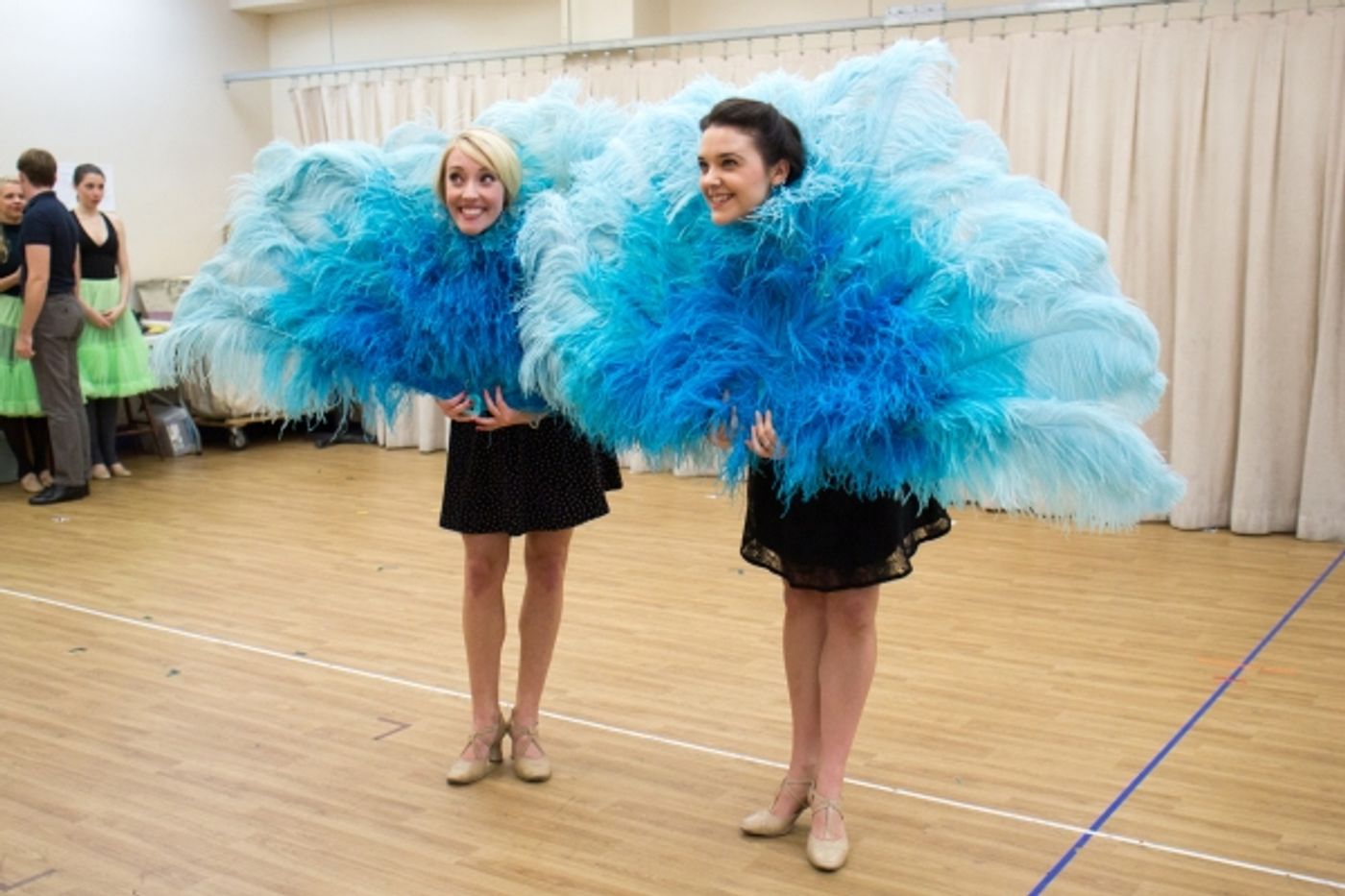 Photo Coverage: Happy Holidays! Sneak Peek at Scenes from New IRVING BERLIN'S WHITE CHRISTMAS National Tour Image