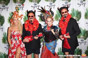 Jane Krakowski, designer Michael Kors, Bette Midler and Lance LePere  Photo