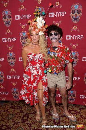 Jane Krakowski and friend  Photo