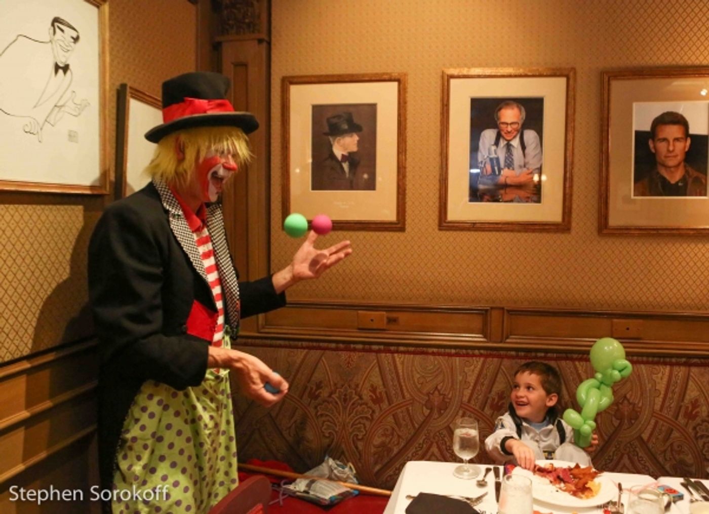 Photo Coverage: The Friars Club Celebrates Halloween  Image