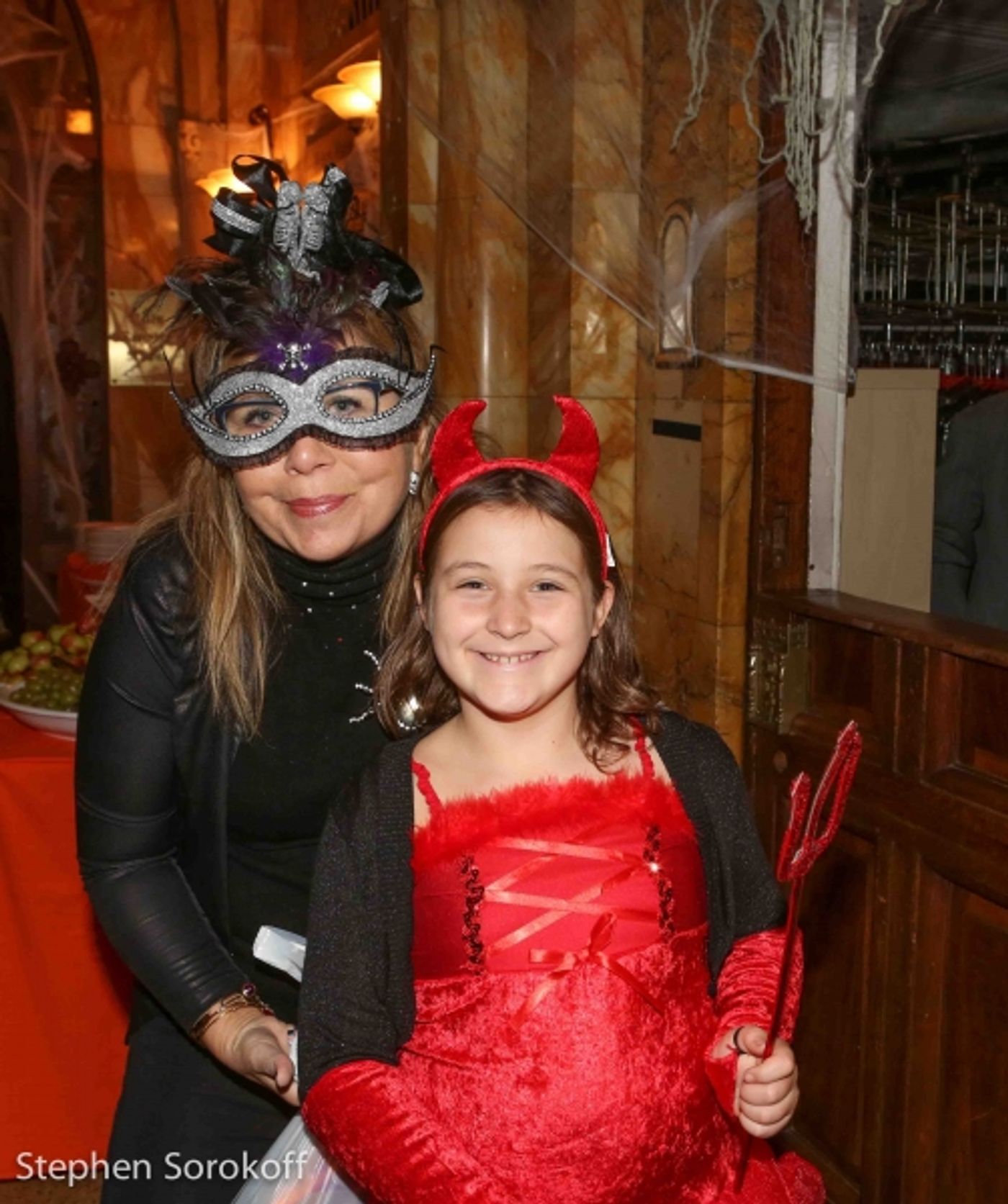 Photo Coverage: The Friars Club Celebrates Halloween  Image