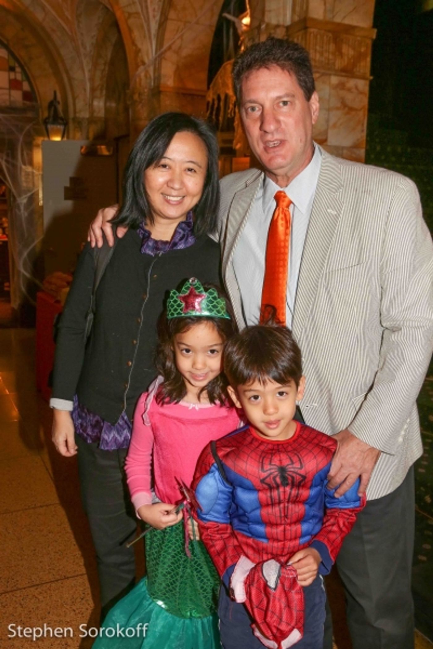 Photo Coverage: The Friars Club Celebrates Halloween  Image