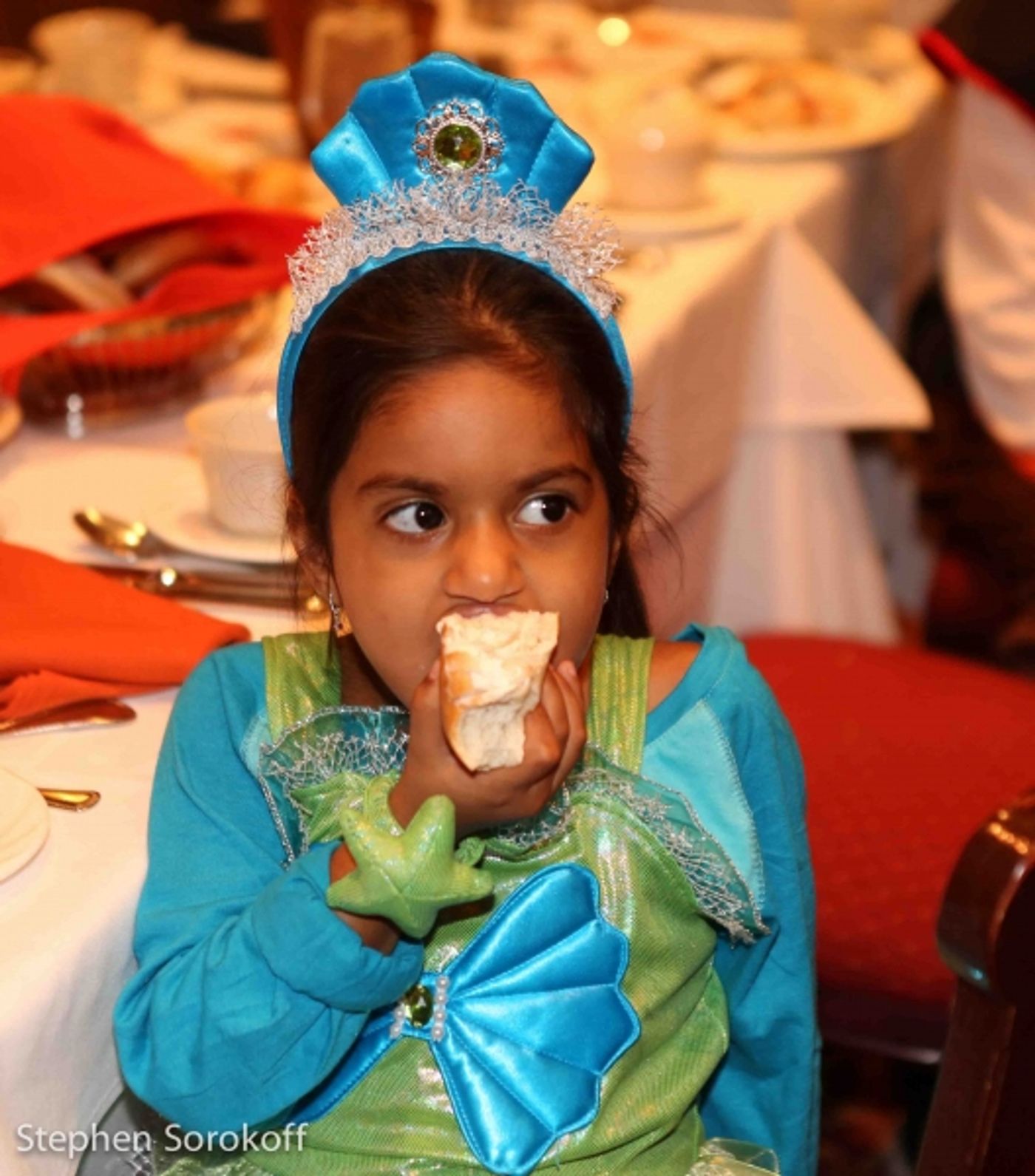 Photo Coverage: The Friars Club Celebrates Halloween  Image