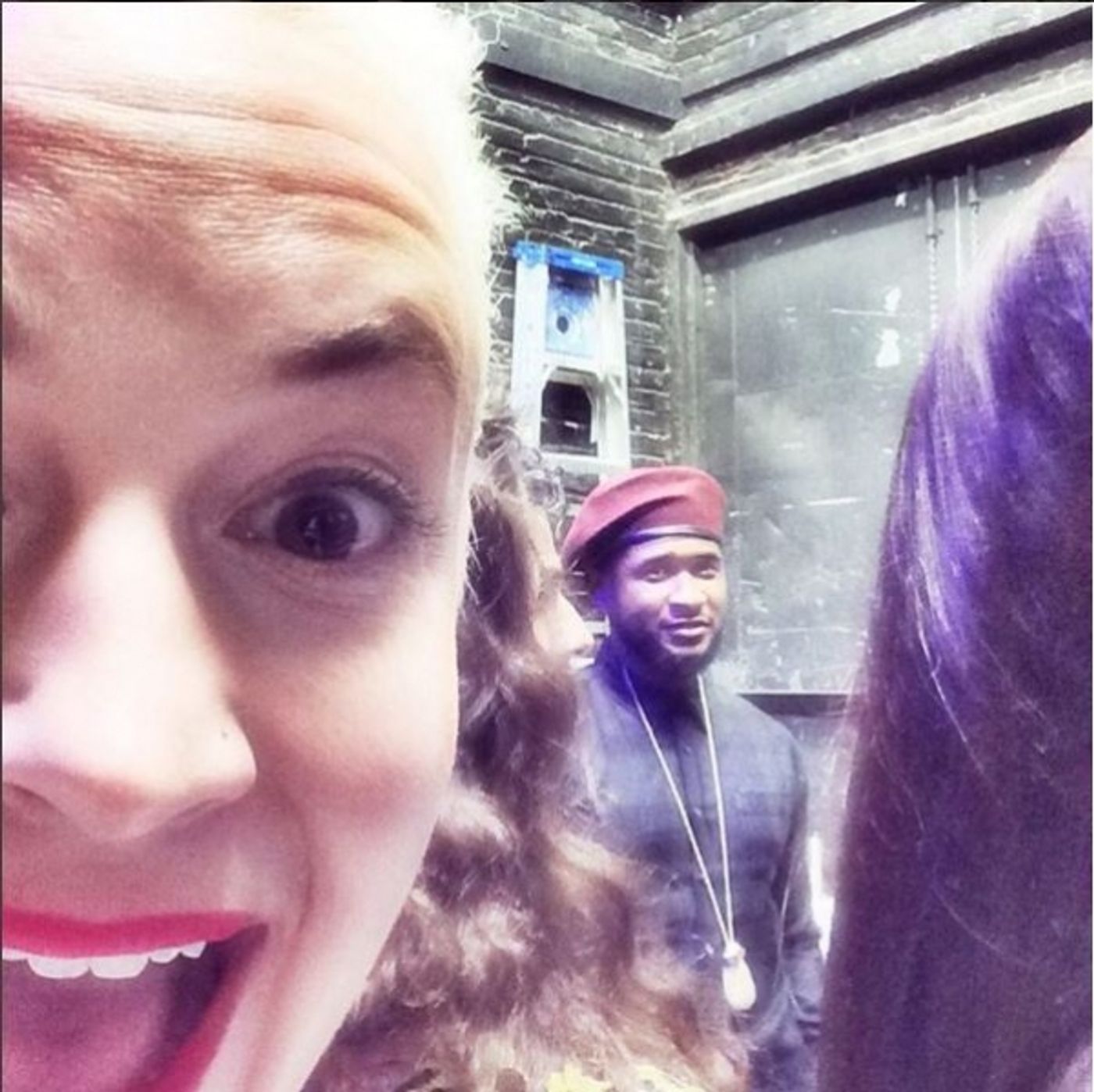 Photo Flash: Nathan Lane, Emma Watson, Usher, and More Pose on HAMILTON Stage  Image