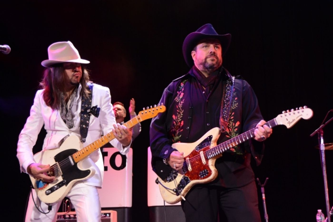 Photo Coverage: The Mavericks Play The Tarrytown Music Hall  Image