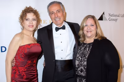Bernadette Peters, Mehran Assadi, Janet Assadi Photo