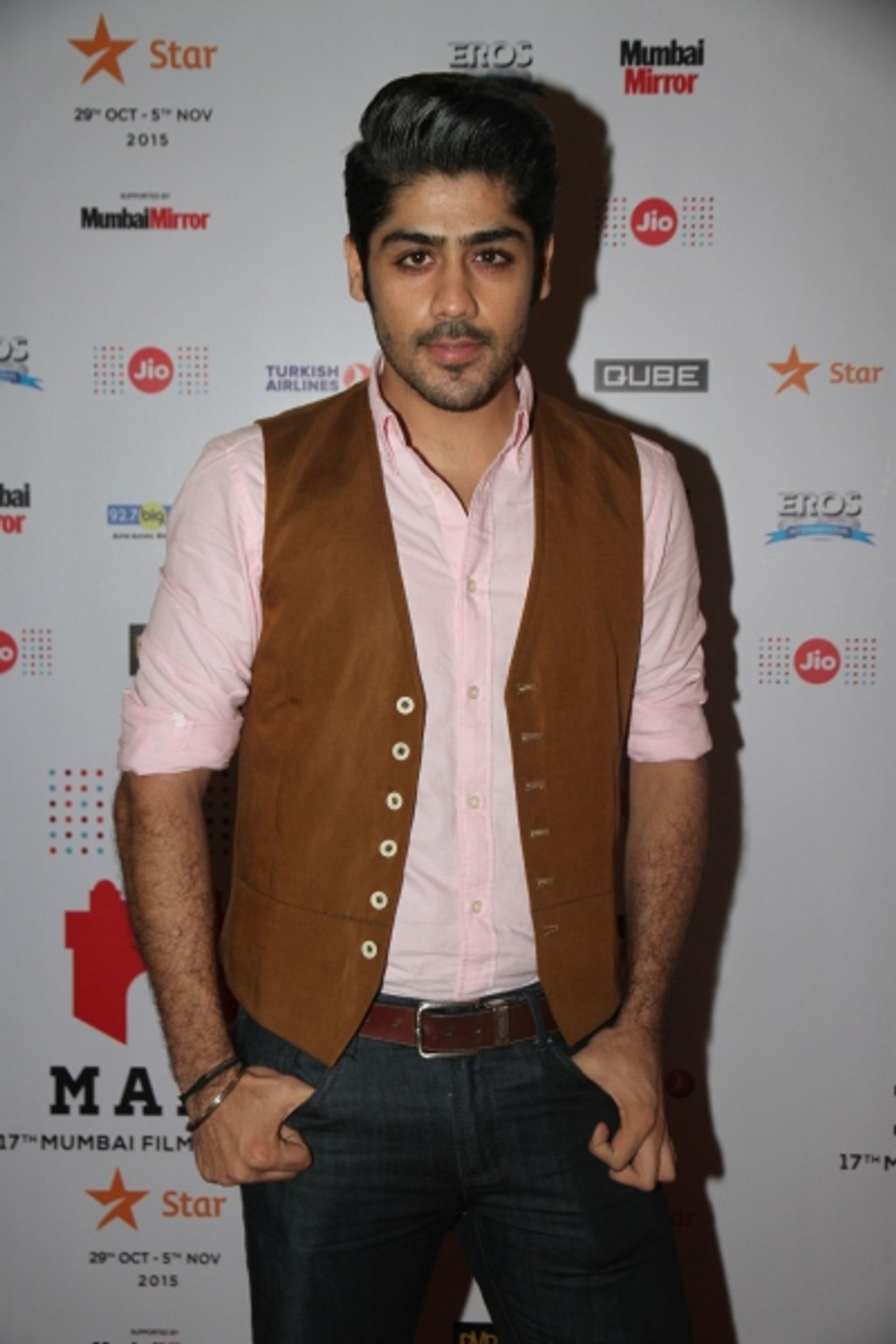 Photo Flash: Red Carpet Arrivals for UN PLUS UNE at the Jio MAMI 17th Mumbai Film Festival Photo Flash: Red Carpet Arrivals for UN PLUS UNE at the Jio MAMI 17th Mumbai Film Festival Image