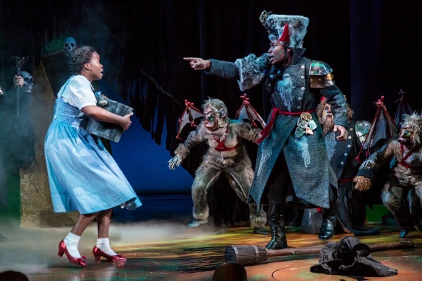 Photo Flash: First Look at THE WIZARD OF OZ at Children's Theatre Company  Image