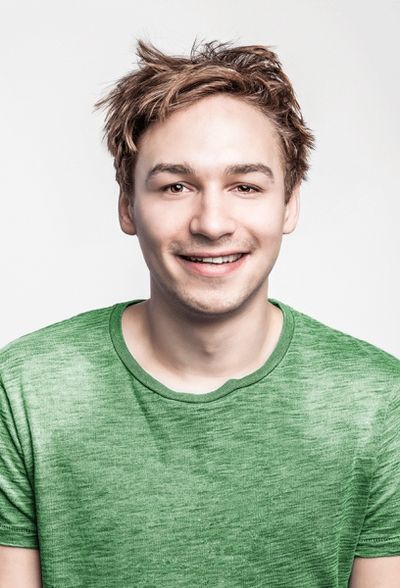 DOMINIK HEES as ''Henry'' Photo