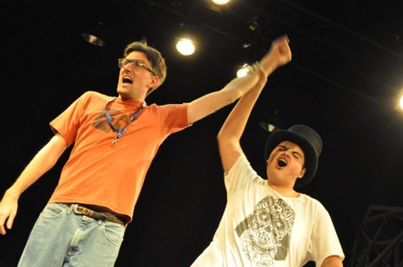 Photo Flash: A COMEDY OF ERRORS at the Lakewood Playhouse  Image