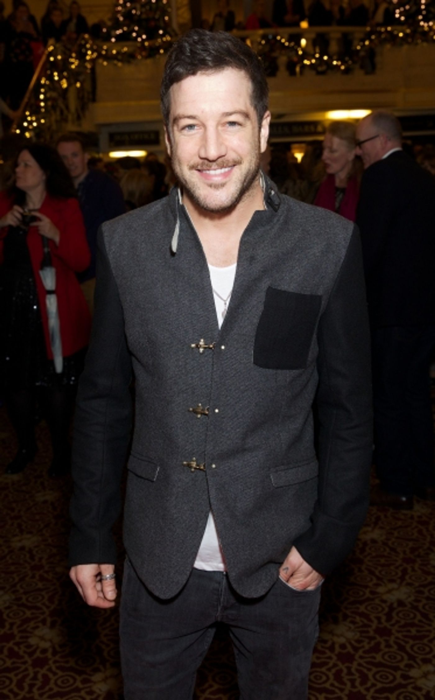 Photo Flash: First Look at Opening Night of the London Premiere of ELF  Image