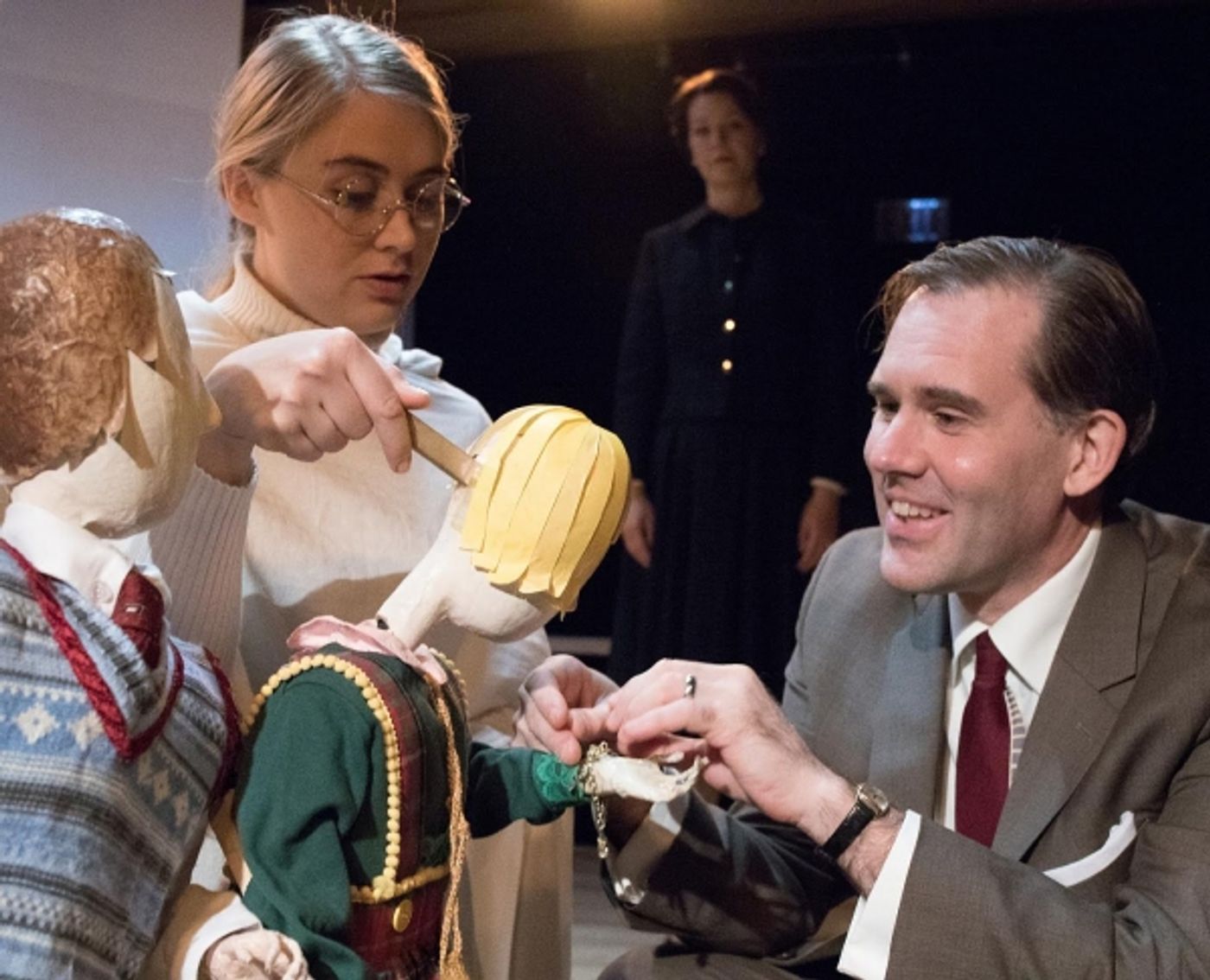 Photo Flash: First Look at THE LONG CHRISTMAS RIDE, Opening Tonight at Strawdog Theatre  Image