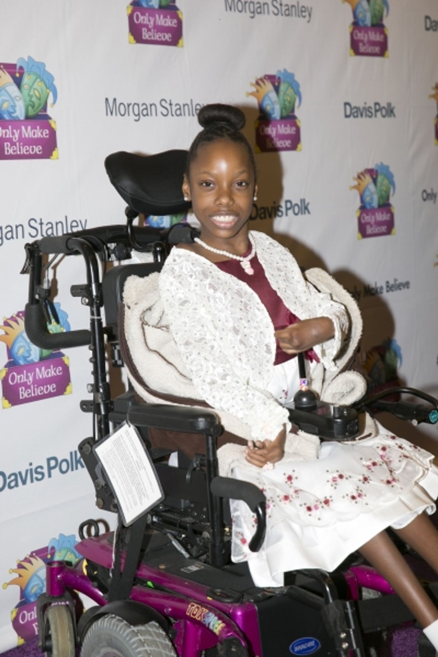 Photo Coverage: On the Red Carpet for MAKE BELIEVE ON BROADWAY, with Lena Hall, Alan Cumming & More!  Image