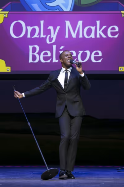 Leslie Odom Jr. Photo