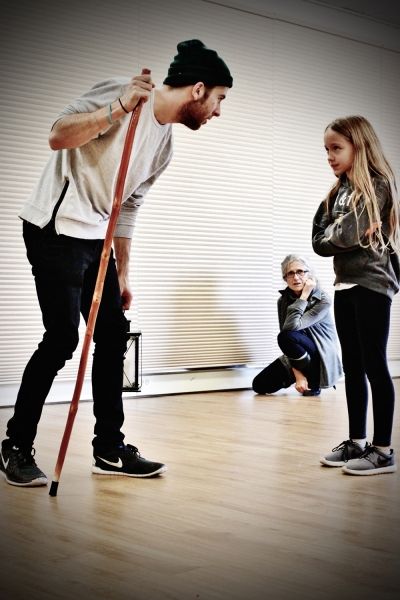 Johnny Shea as the Ice Man, Austyn Johnson as Rebecca, and Camilla Schade as the Narr Photo