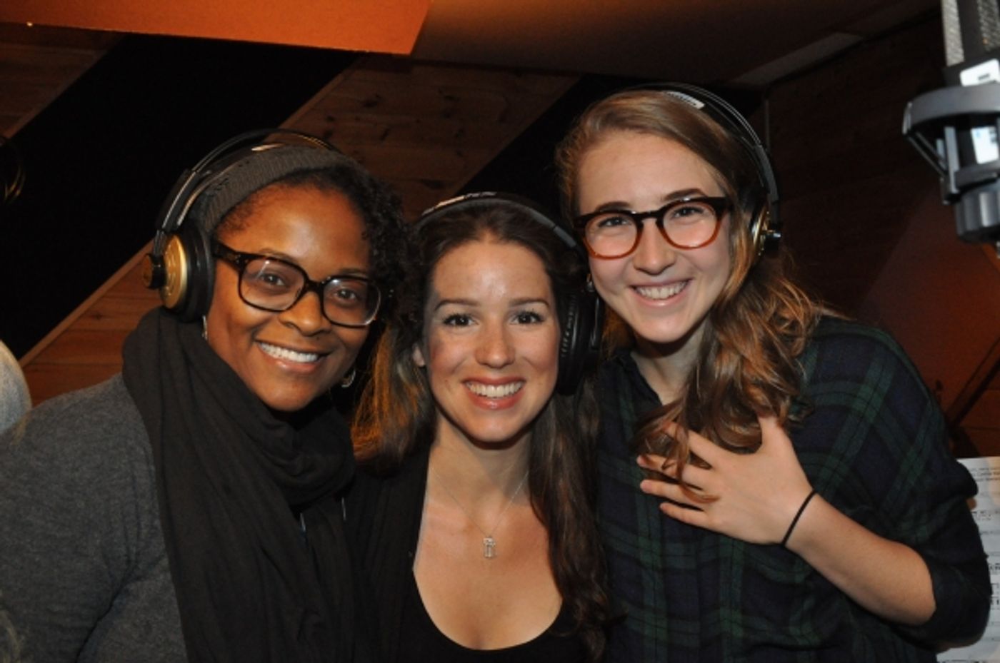 Exclusive Photo Coverage: BEAUTIFUL Cast Gives Carols For A Cure a Carole King Twist Image