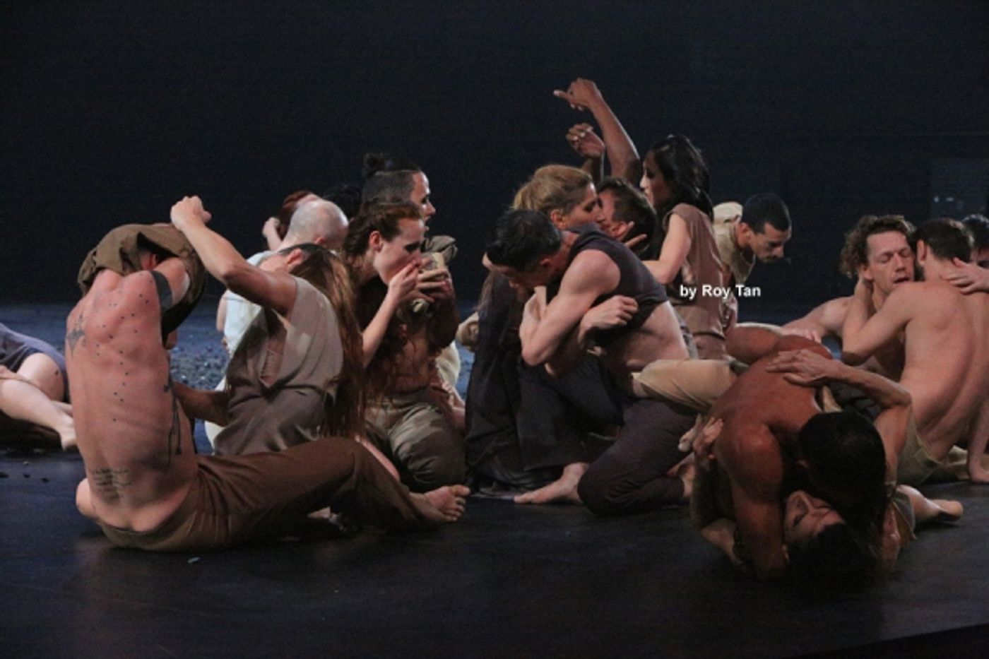 Photo Flash: First Look at Sasha Waltz & Guests in Sadler's Well's SACRE  Image