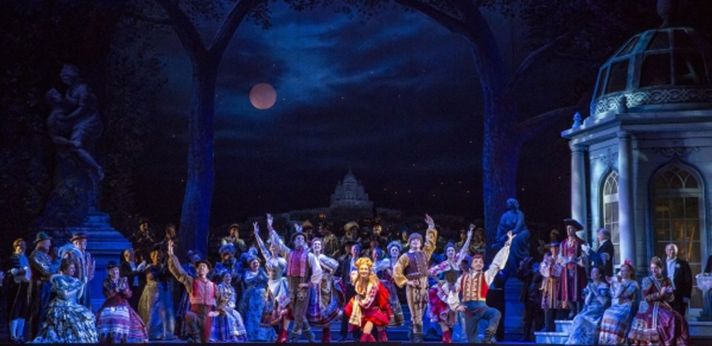 Photo Flash: First Look at Renee Fleming, Heidi Stober & More in Lyric Opera of Chicago's THE MERRY WIDOW  Image