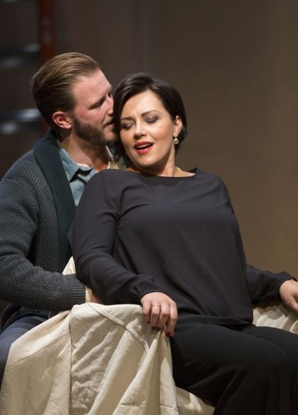 Photo Flash: First Look at Dagmara Dominczyk, Ann Dowd and Bill Heck in Signature's NIGHT IS A ROOM  Image