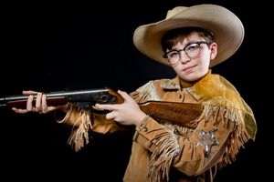 Liam Loughridge (Raphie) @ BroadwayWorld Liam Loughridge (Raphie) Photo