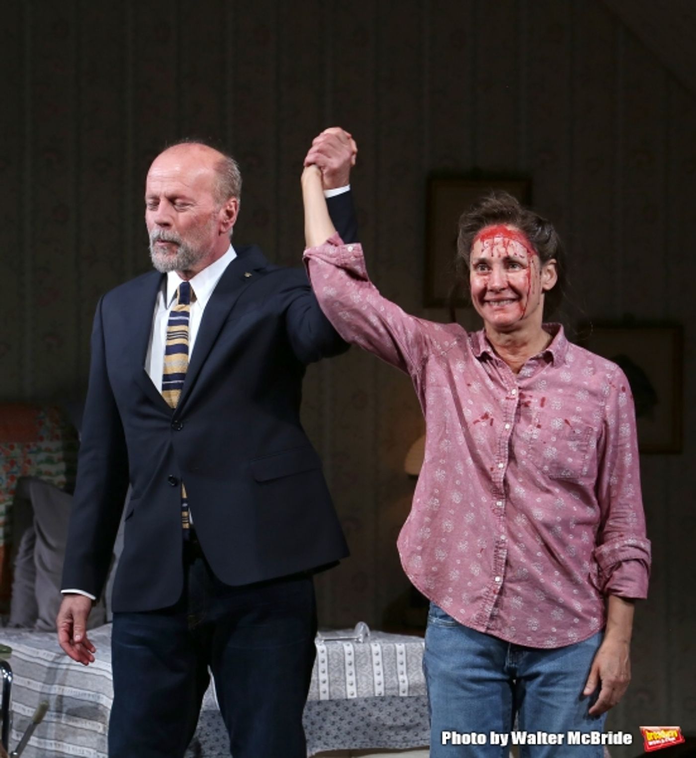 Photo Coverage: MISERY's Bruce Willis and Laurie Metcalf Take Opening Night Bows Image