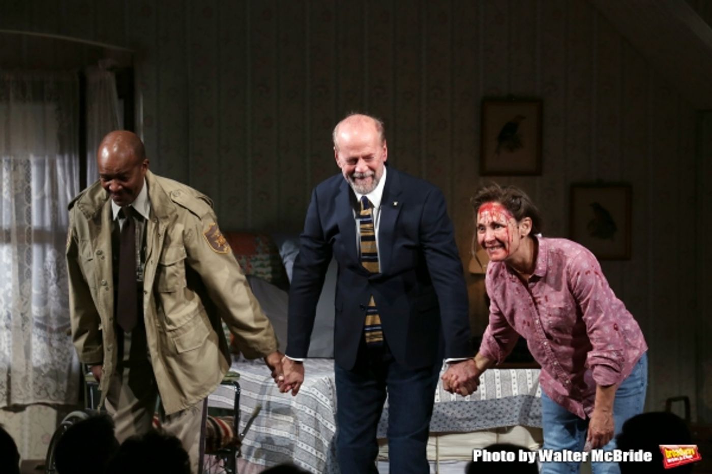 Photo Coverage: MISERY's Bruce Willis and Laurie Metcalf Take Opening Night Bows Image