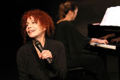 Julia Migenes Photo