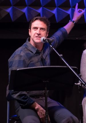 Raul Esparza  Photo