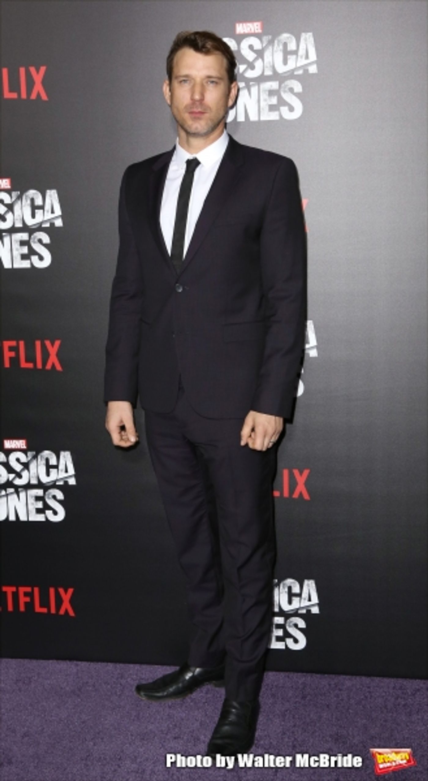 Photo Coverage: On the Netflix Carpet with MARVEL'S JESSICA JONES  Image