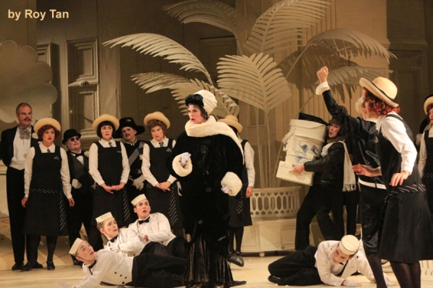 Photo Coverage: First Look at English National Opera's THE MIKADO  Image