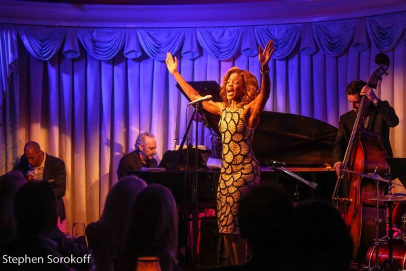 Photo Coverage: Nicole Henry Plays The Royal Room at The Colony Hotel in Palm Beach  Image
