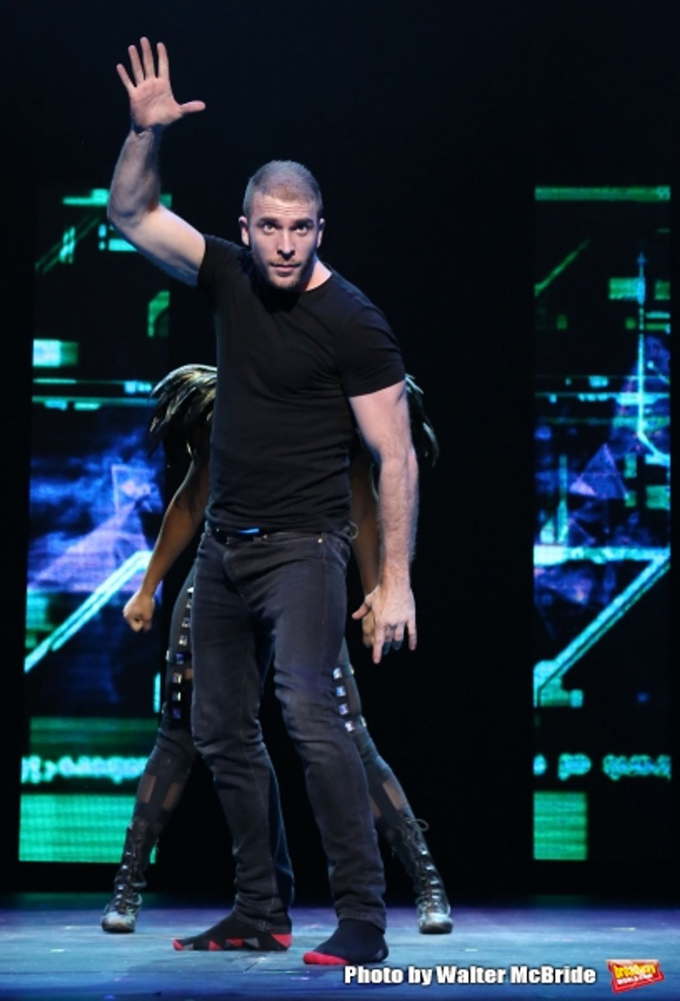 Photo Coverage: Presto! THE ILLUSIONISTS Return to Broadway in Time for the Holidays Photo Coverage: Presto! THE ILLUSIONISTS Return to Broadway in Time for the Holidays Image