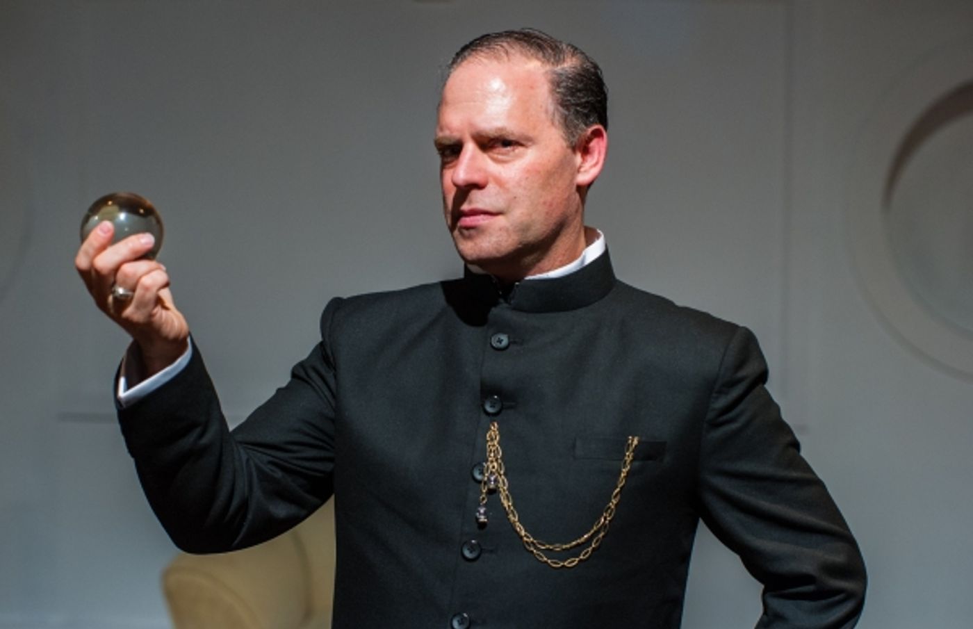 Photo Flash: PALACE OF THE OCCULT Opens in Chicago  Image