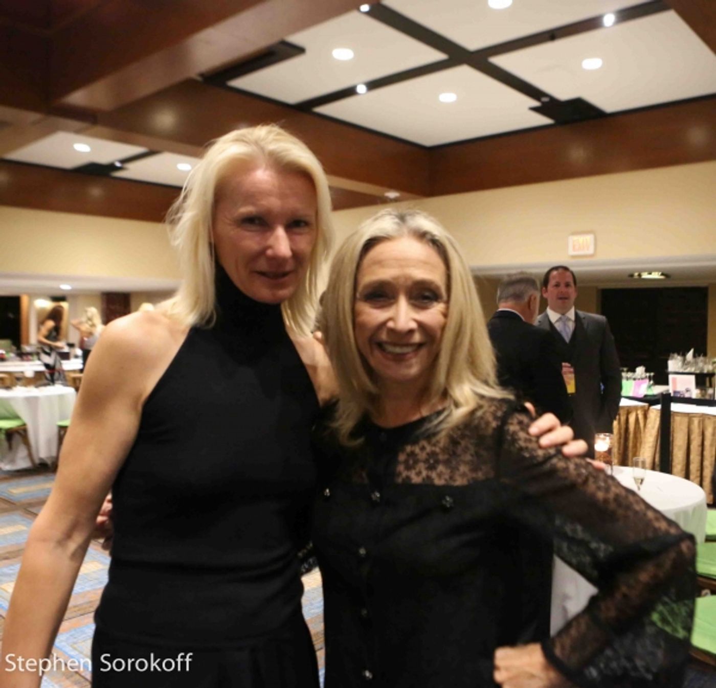 Photo Coverage: Jon Lovitz, Dennis Miller and More Attend Chris Evert/Raymond James Pro-Celebrity Tennis Classic Gala Photo Coverage: Jon Lovitz, Dennis Miller and More Attend Chris Evert/Raymond James Pro-Celebrity Tennis Classic Gala Image