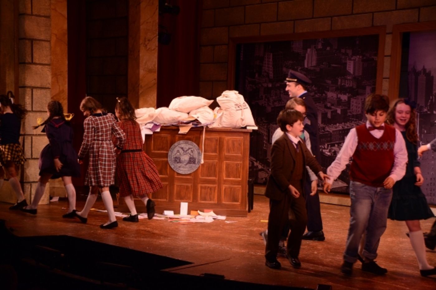 Photo Coverage: Inside Opening Night of MIRACLE ON 34TH STREET at John W. Engeman Theater  Image