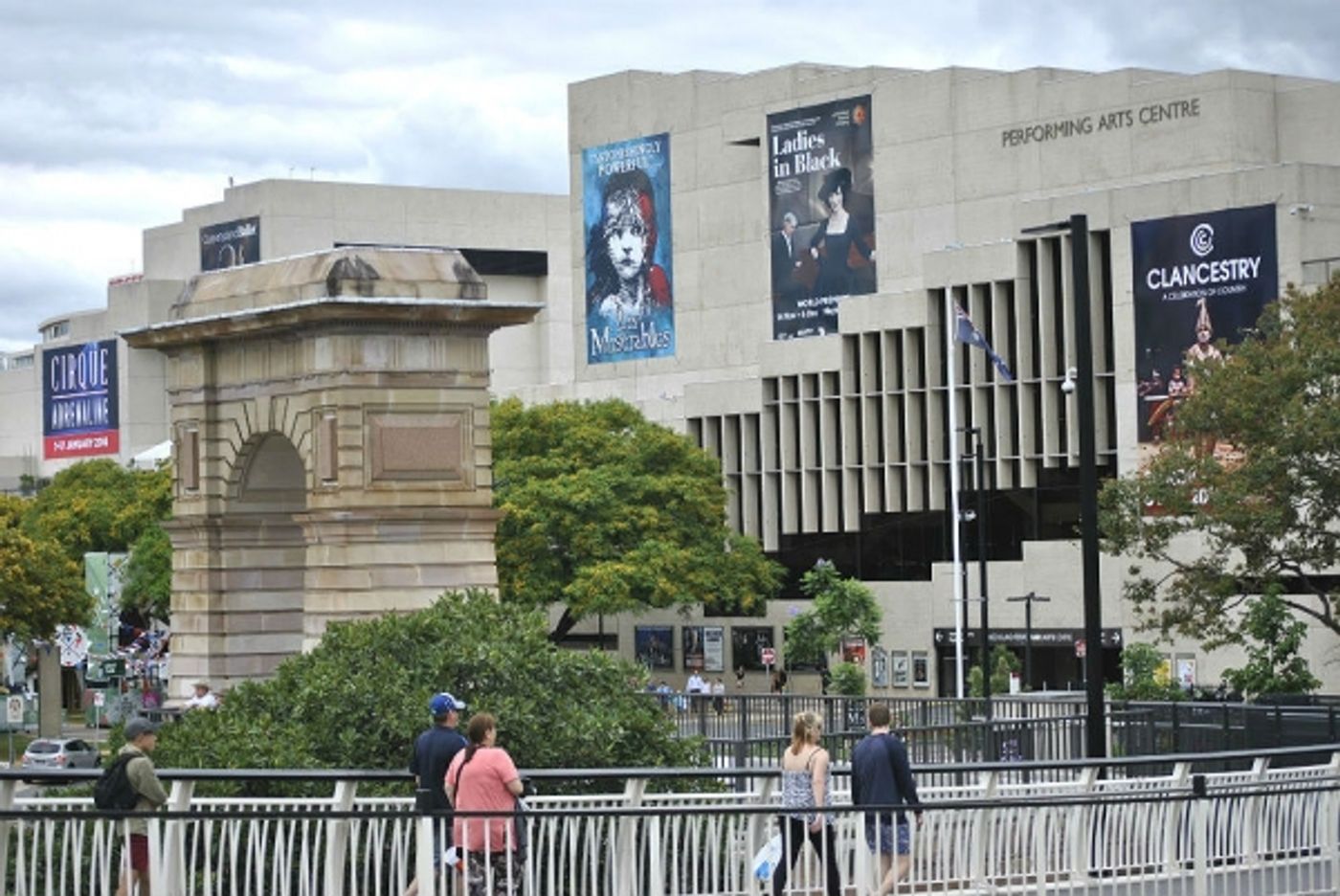 Photo Coverage: Australian Production of LES MISERABLES Premieres in Brisbane; Show Runs Thru 1/17  Image