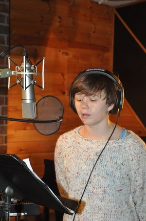 Emily Skeggs @ BroadwayWorld Emily Skeggs Photo