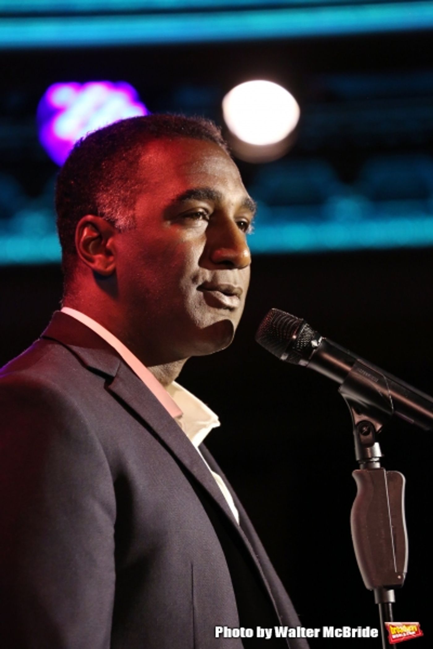 Photo Coverage: Norm Lewis Previews SWINGIN' CHRISTMAS at Feinstein's/54 Below  Image