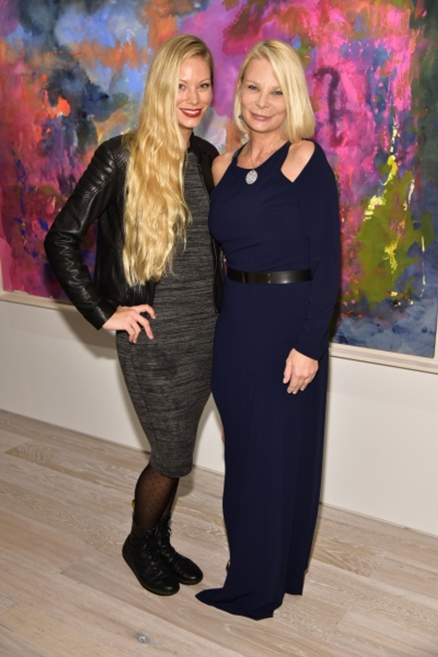 Photo Flash: Suzanne LaFleur Opening Takes Chelsea by Storm at Hollis Taggart Gallery  Image