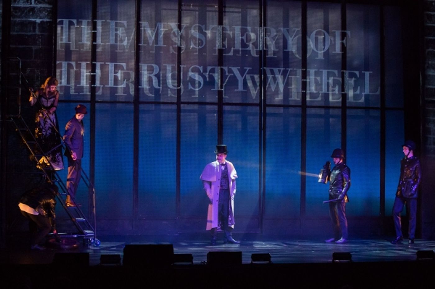 Photo Flash: First Look at SHERLOCK HOLMES in Chicago, Starring David Arquette  Image