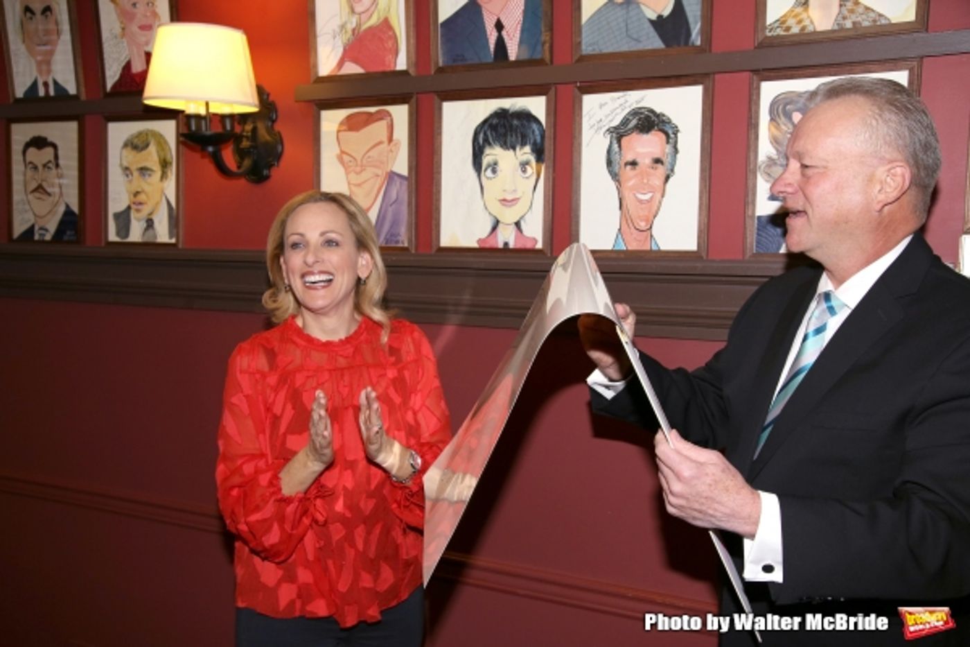 Photo Coverage: Sardi's Unveils Portrait of SPRING AWAKENING's Marlee Matlin Photo Coverage: Sardi's Unveils Portrait of SPRING AWAKENING's Marlee Matlin Image